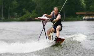 Extreme-Ironing-in-water